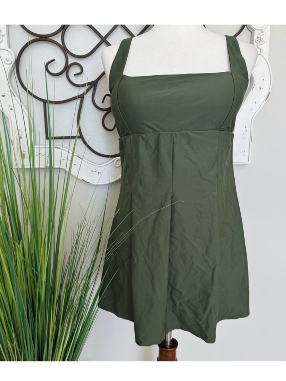 NWT CUPSHE Size Large One Piece Green Swimsuit Swimdress